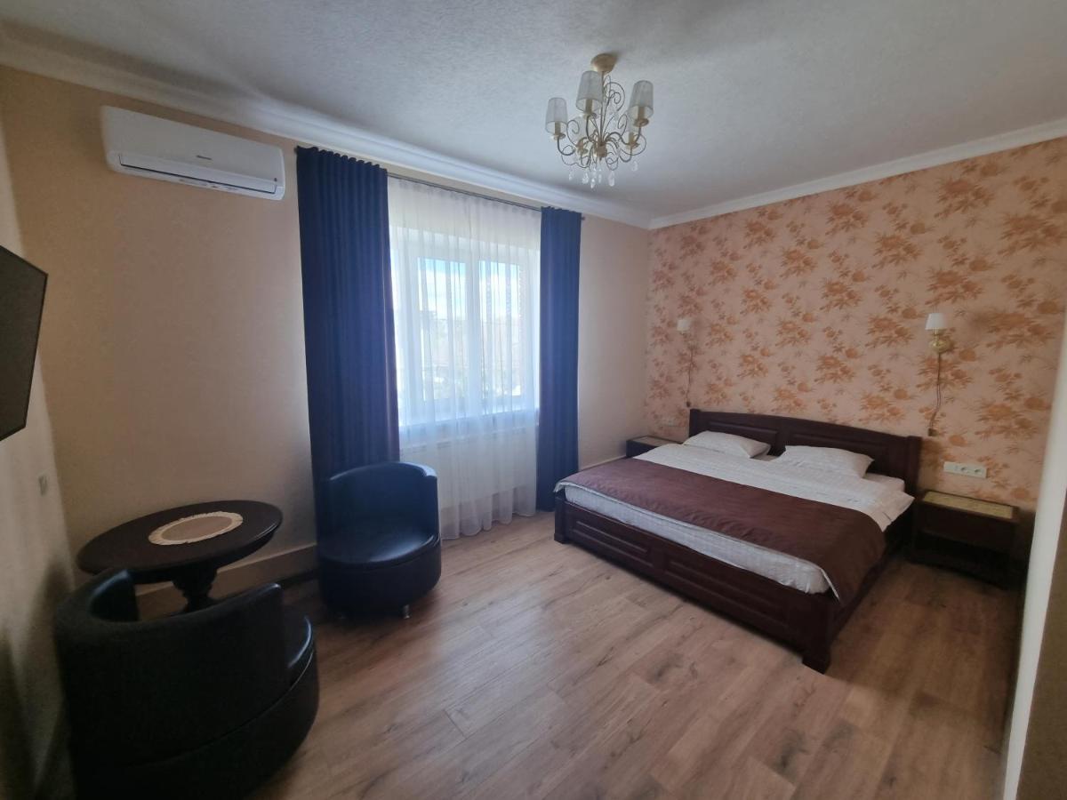 Ник Аэро Hotel Kharkiv Exterior photo